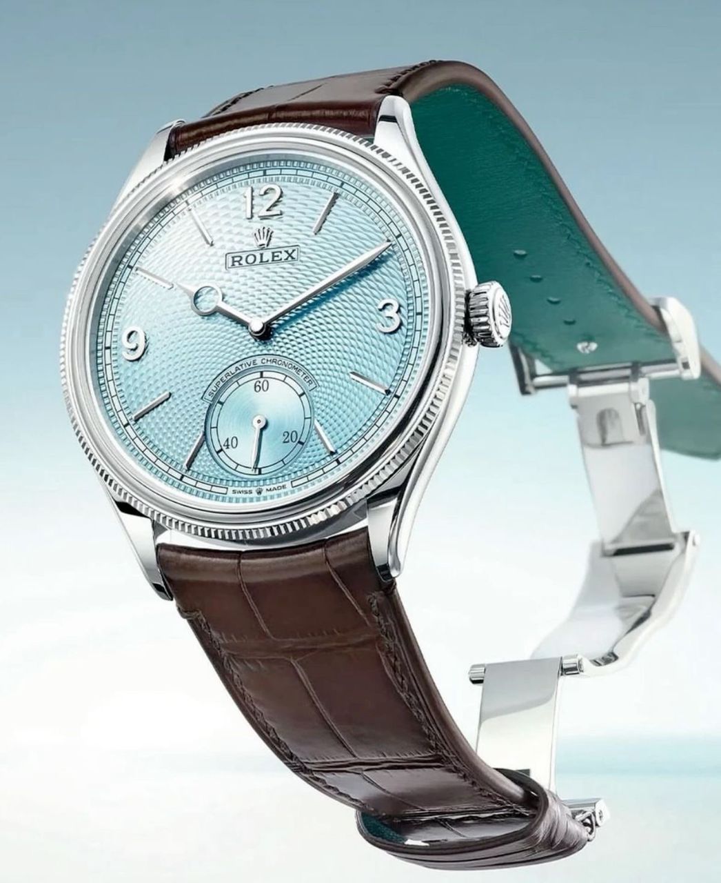 Vue de profil montre SALCIR Héritage Bleu Glacier — montre habillée bracelet cuir Dakar
